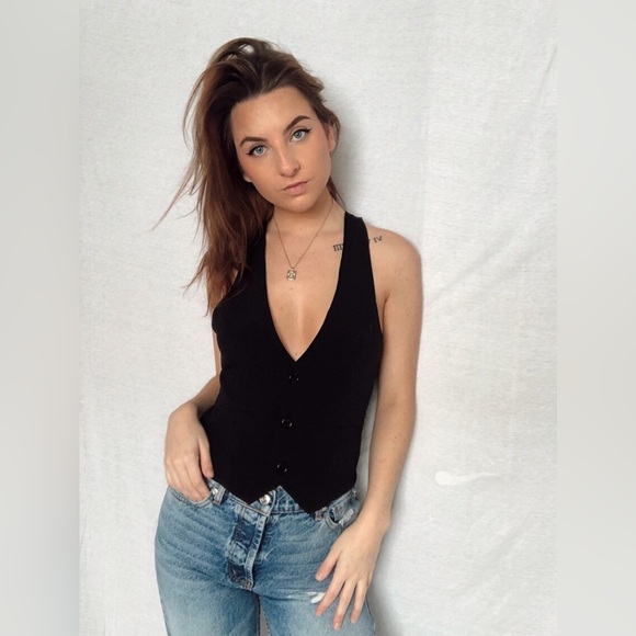 Tops - Black Vest